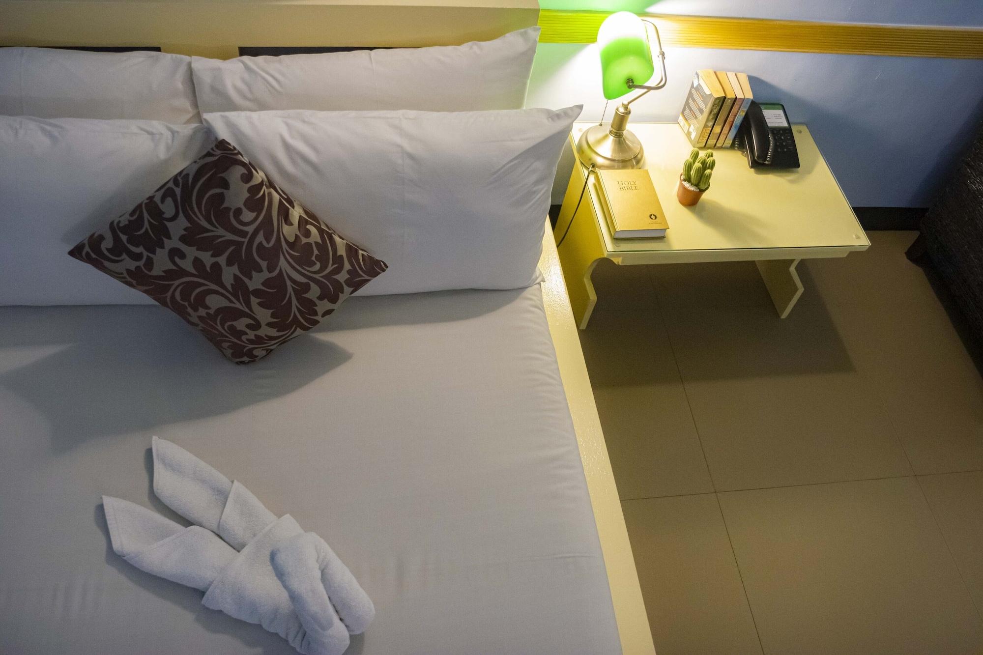 Franchise One Hotel Makati City Eksteriør bilde
