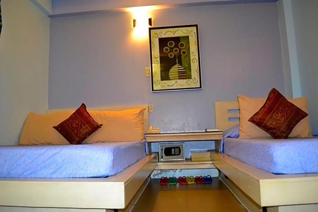 Franchise One Hotel Makati City Eksteriør bilde