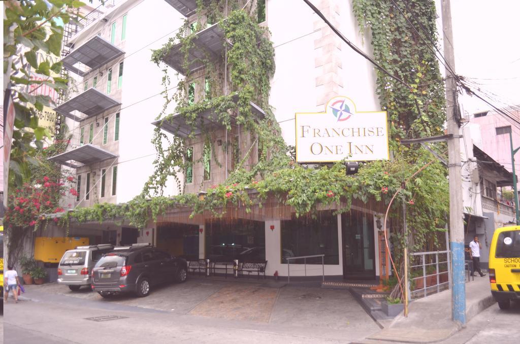 Franchise One Hotel Makati City Eksteriør bilde