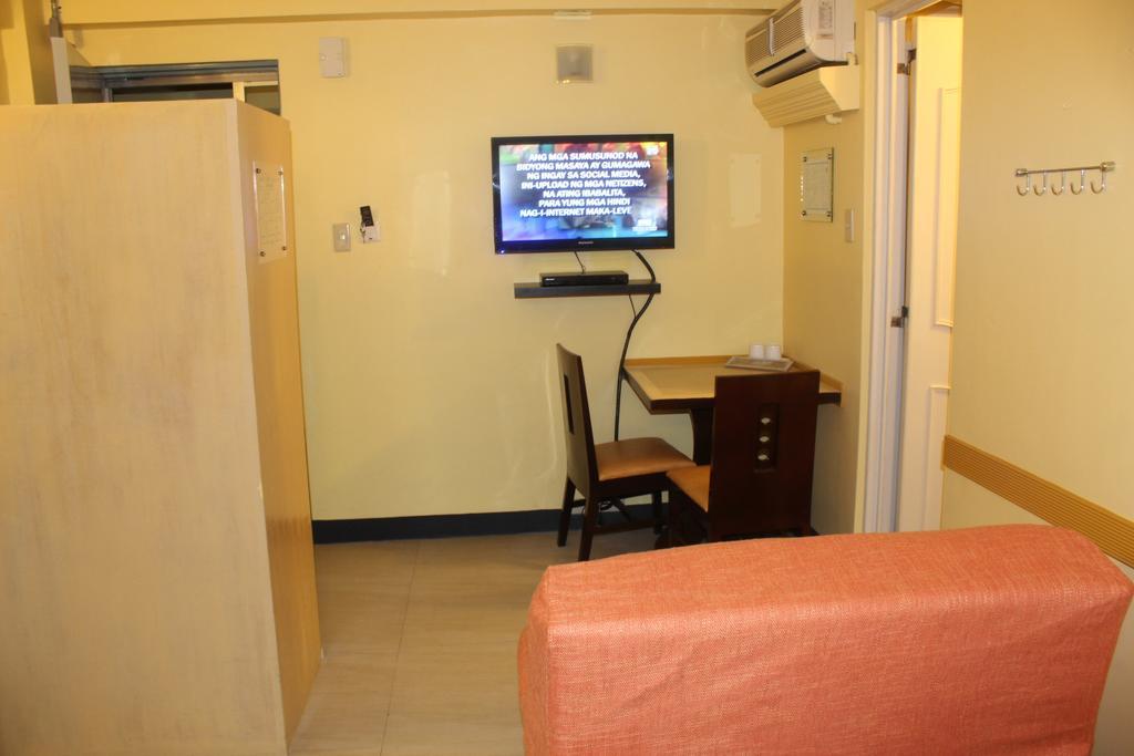 Franchise One Hotel Makati City Eksteriør bilde
